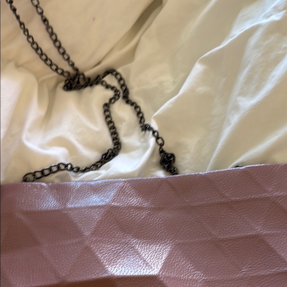 Elegant Pink Textured Women's Bag